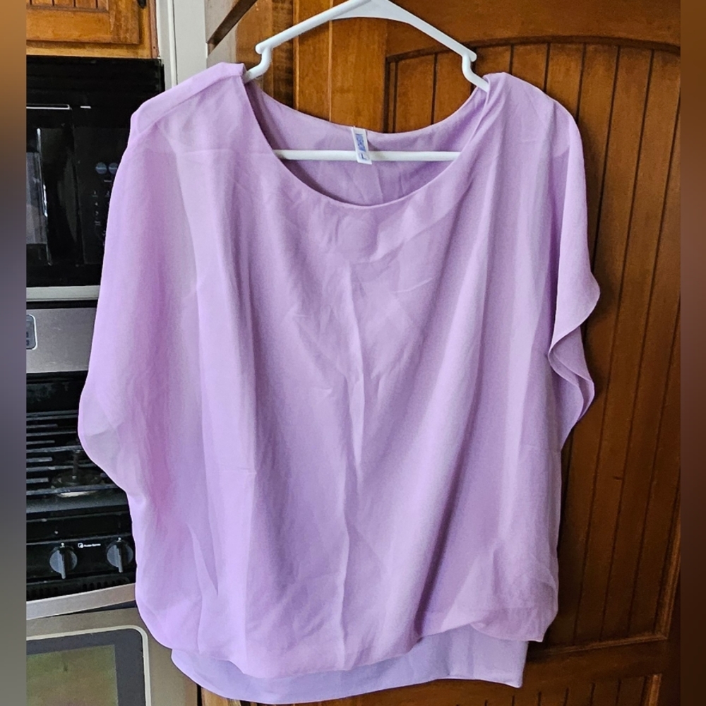 LARGE VIISHOW WOMANS  BLOUSE